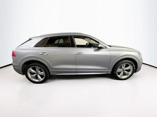 2022 Audi Q8 55 Premium