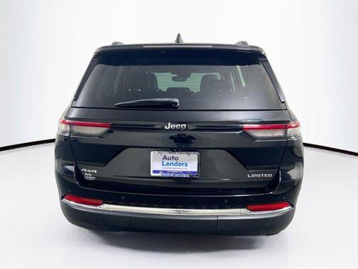 Diamond Black Crystal Pearlcoat 2023 Jeep Grand Cherokee Limited