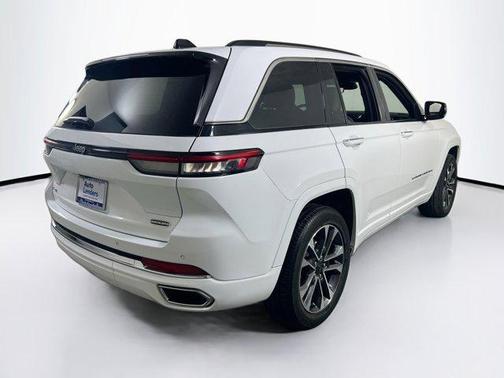 2023 Jeep Grand Cherokee Overland