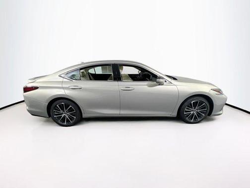 2022 Lexus ES 350 Base