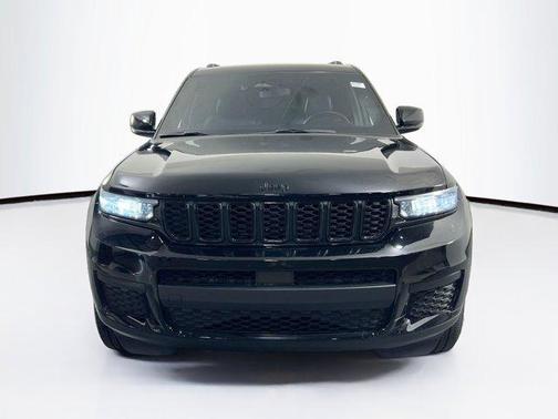 2022 Jeep Grand Cherokee L Altitude