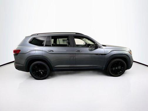 2022 Volkswagen Atlas 3.6L SEL