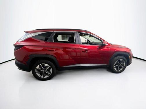 Ultimate Red 2025 Hyundai TUCSON SEL Convenience