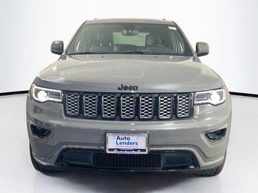 2022 Jeep Grand Cherokee Laredo