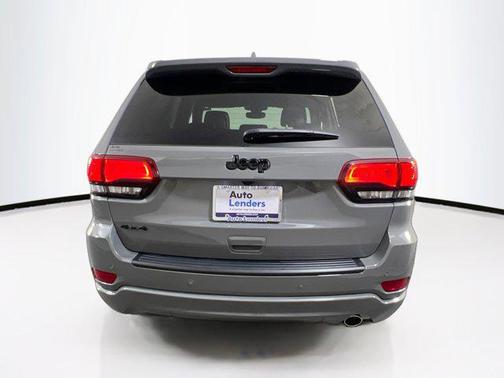 2022 Jeep Grand Cherokee Laredo