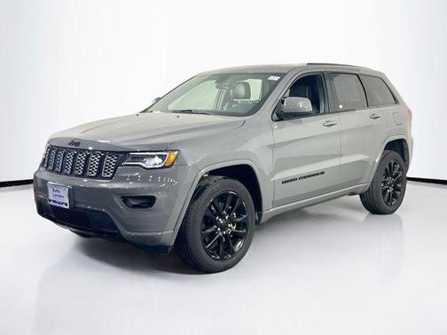 2022 Jeep Grand Cherokee Laredo