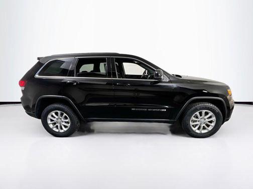 2022 Jeep Grand Cherokee Laredo