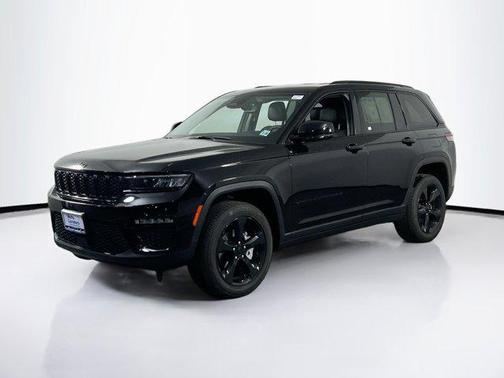 Diamond Black Crystal Pearlcoat 2023 Jeep Grand Cherokee Limited