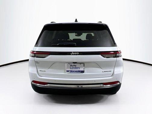 2023 Jeep Grand Cherokee Laredo