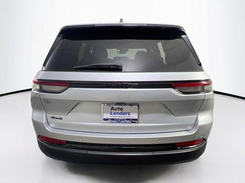 2022 Jeep Grand Cherokee Altitude