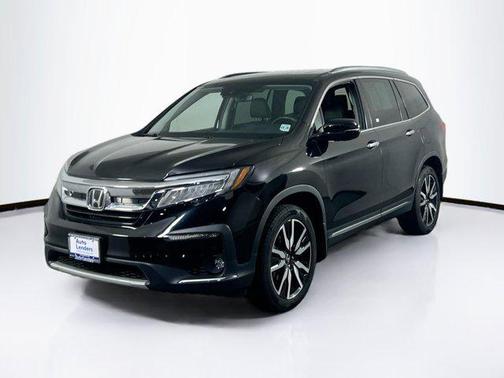 2022 Honda Pilot Touring 8-Passenger