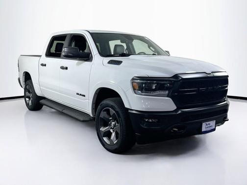 Bright White Clearcoat 2023 RAM 1500 Big Horn/Lone Star