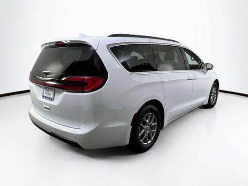 2021 Chrysler Pacifica Touring