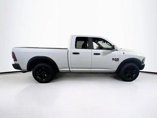 Bright White Clearcoat 2022 RAM 1500 Classic Warlock Quad Cab 4x4 6'4' Box