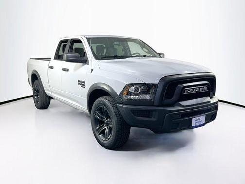 Bright White Clearcoat 2022 RAM 1500 Classic Warlock Quad Cab 4x4 6'4' Box