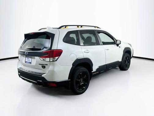 Crystal White Pearl 2023 Subaru Forester Wilderness