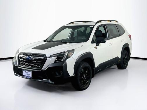 Crystal White Pearl 2023 Subaru Forester Wilderness