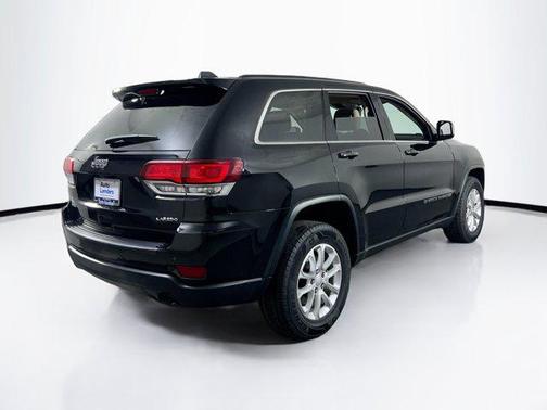 2022 Jeep Grand Cherokee Laredo