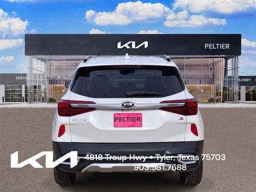Snow White Pearl 2021 Kia Seltos S