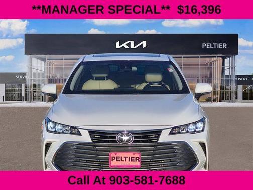 Wind Chill Pearl 2019 Toyota Avalon XLE