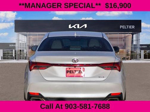 Wind Chill Pearl 2019 Toyota Avalon XLE