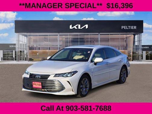 Wind Chill Pearl 2019 Toyota Avalon XLE