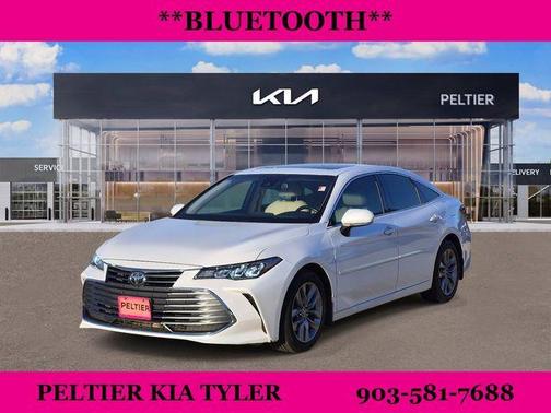 2019 Toyota Avalon XLE