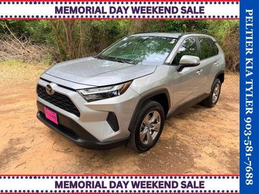 Silver Sky Metallic 2022 Toyota RAV4 XLE