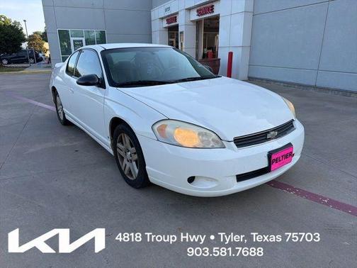 White 2007 Chevrolet Monte Carlo LT