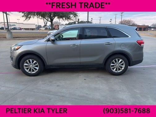 2018 Kia Sorento LX
