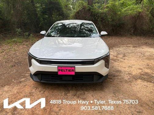 Snow White Pearl 2025 Kia K4 LX