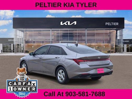 Metal 2022 Hyundai ELANTRA SE