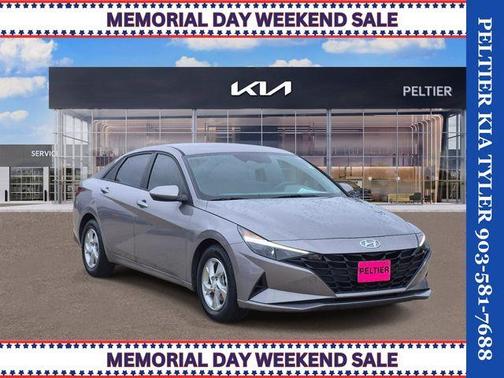 Metal 2022 Hyundai ELANTRA SE