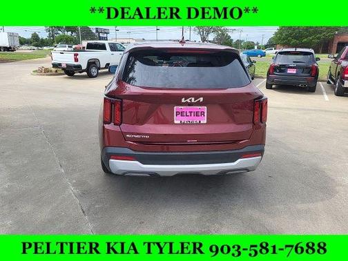 2025 Kia Sorento LX