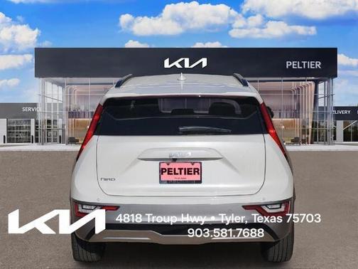 Snow White Pearl 2023 Kia Niro EV Wave