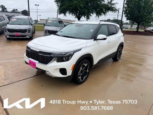 Snow White Pearl 2024 Kia Seltos EX