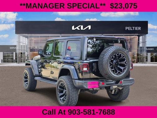 Black Clearcoat 2018 Jeep Wrangler Unlimited Sahara