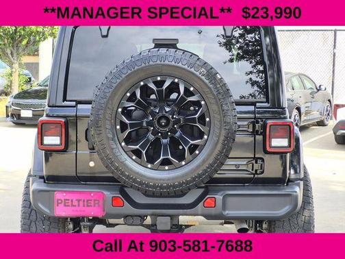 Black Clearcoat 2018 Jeep Wrangler Unlimited Sahara