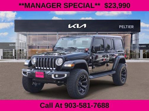 Black Clearcoat 2018 Jeep Wrangler Unlimited Sahara