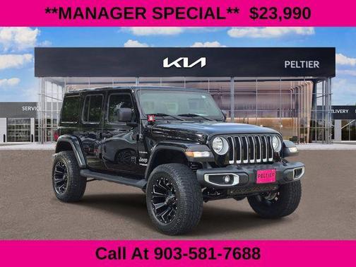 Black Clearcoat 2018 Jeep Wrangler Unlimited Sahara