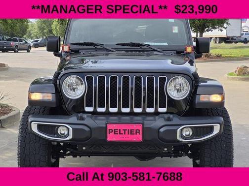 Black Clearcoat 2018 Jeep Wrangler Unlimited Sahara