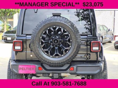 Black Clearcoat 2018 Jeep Wrangler Unlimited Sahara