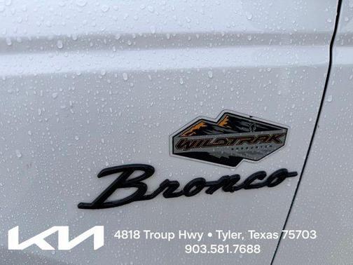 Oxford White 2024 Ford Bronco Wildtrak