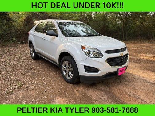 Summit White 2017 Chevrolet Equinox LS