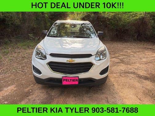 Summit White 2017 Chevrolet Equinox LS