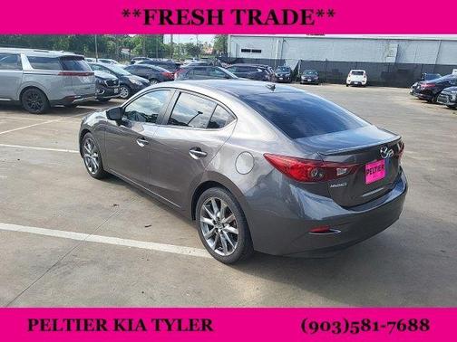 2018 Mazda Mazda3 Touring