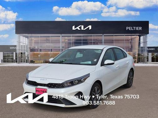 Snow White Pearl 2024 Kia Forte LXS