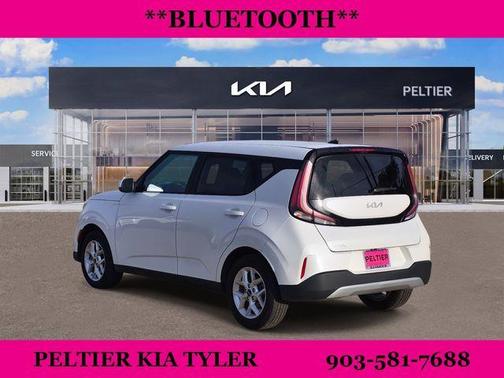 2024 Kia Soul LX