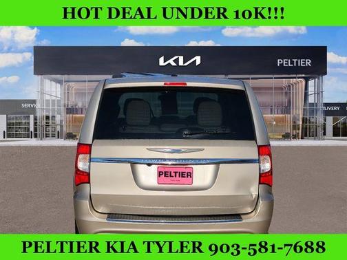 2013 Chrysler Town & Country Touring