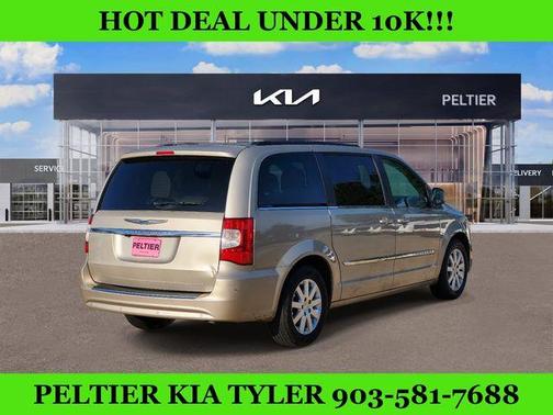 2013 Chrysler Town & Country Touring